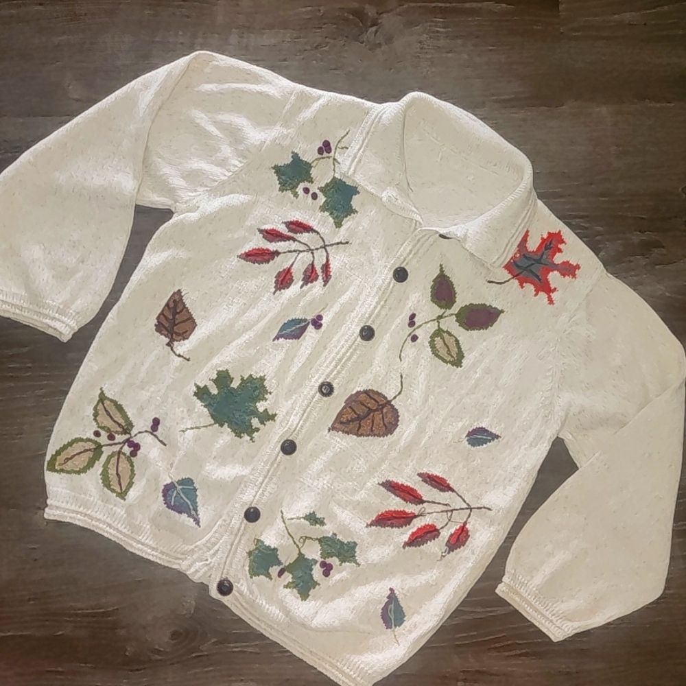 Button front cardigan sz L